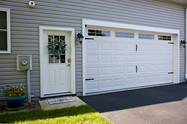 24/7 Emergency Garage Door experts in DeWitt, AR